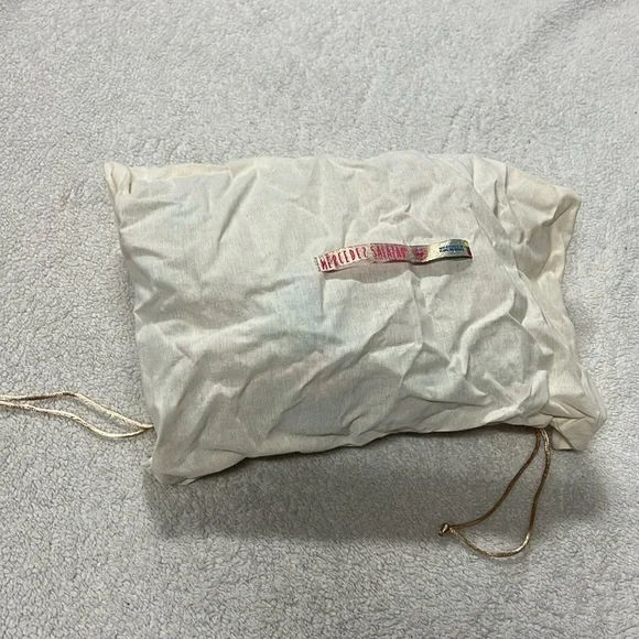 Mercedes Salazar I Want To Hold Your Hand Small Crossbody Bag - Picture 10 of 10